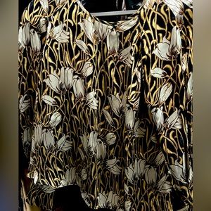 Beautiful BR silk blend metallic blouse with cut out sleeves